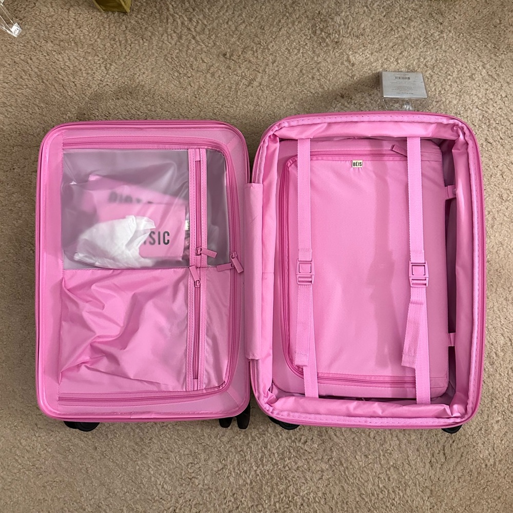 NWT BÉIS The Carry-On Roller in Berry + Luggage Cover - Picture 4 of 5